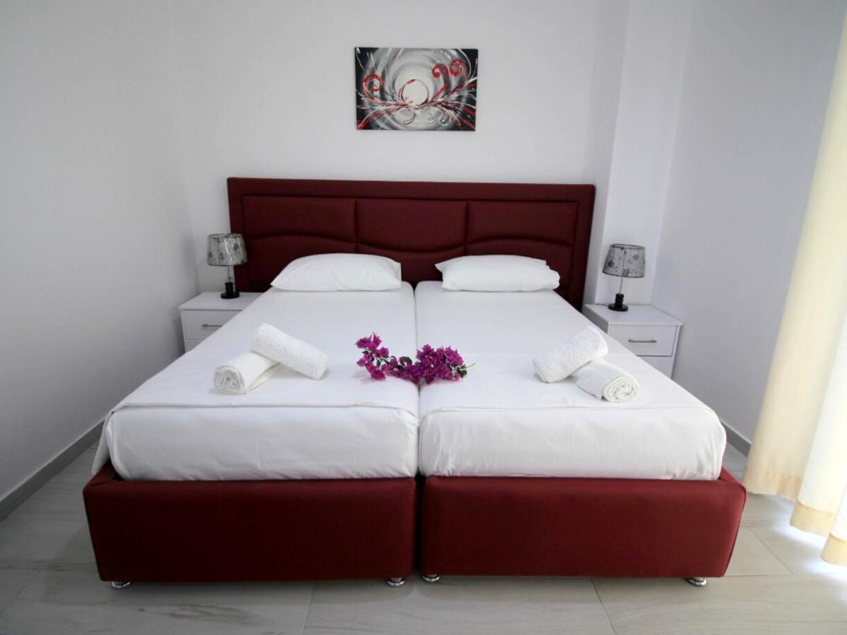 Gusto Di Casa Hotel Sarandë Exterior foto